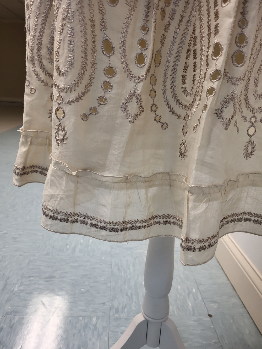 Talbots Bohemian Cream Embroidered Midi Skirt - Picture 4 of 13